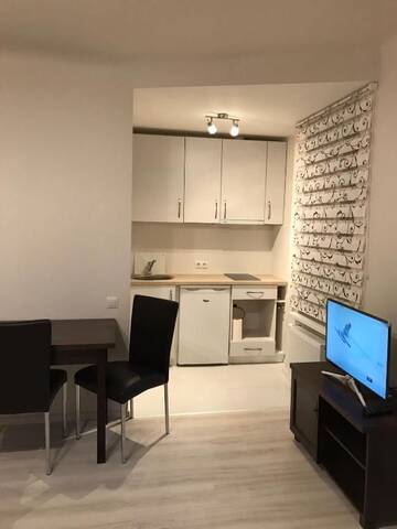 Фото номера Апартаменты-студио Апартаменты Sky Apartments Riga г. Рига 2