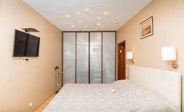 Фото номера Улучшенные апартаменты Апартаменты Baltic Amber in Diplomatic District &amp; Free Parking г. Рига 79