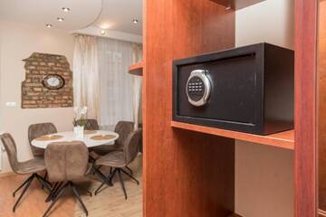 Фото номера Улучшенные апартаменты Апартаменты Baltic Amber in Diplomatic District &amp; Free Parking г. Рига 69