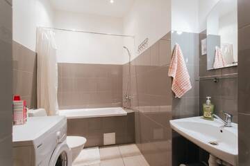 Фото номера Апартаменты Делюкс Апартаменты Residential home in Riga near Agenskalna Quarter. г. Рига 7