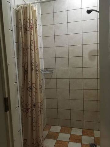 Фото номера Одноместный номер с общим душем и туалетом Хостелы Hostel Viktorija with Private Rooms г. Рига 15