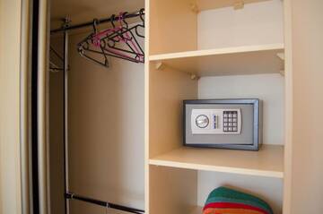 Фото номера Апартаменты с 2 спальнями Апартаменты City Inn Riga Apartment Old Town Home with parking г. Рига 13