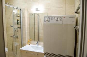 Фото номера Апартаменты с 2 спальнями Апартаменты City Inn Riga Apartment Old Town Home with parking г. Рига 37