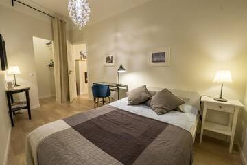 Фото Апартаменты Renovated apartment in Riga center г. Рига 4