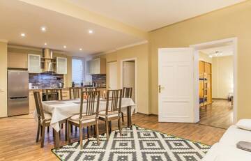Фото номера Апартаменты Апартаменты Charming spacious 3 bedroom in Old Town г. Рига 8