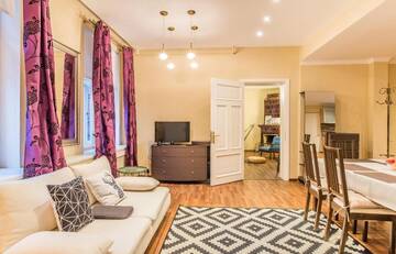 Фото номера Апартаменты Апартаменты Charming spacious 3 bedroom in Old Town г. Рига 54