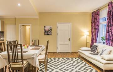 Фото номера Апартаменты Апартаменты Charming spacious 3 bedroom in Old Town г. Рига 16