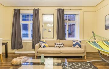 Фото номера Апартаменты Апартаменты Charming spacious 3 bedroom in Old Town г. Рига 14