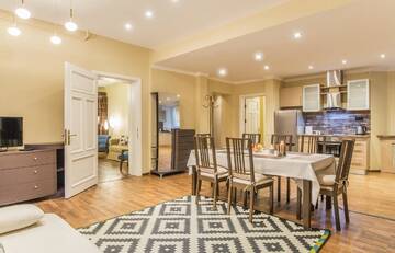Фото номера Апартаменты Апартаменты Charming spacious 3 bedroom in Old Town г. Рига 26