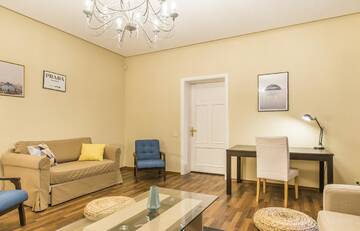 Фото номера Апартаменты Апартаменты Charming spacious 3 bedroom in Old Town г. Рига 22