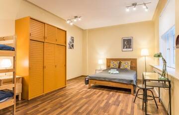 Фото номера Апартаменты Апартаменты Charming spacious 3 bedroom in Old Town г. Рига 35