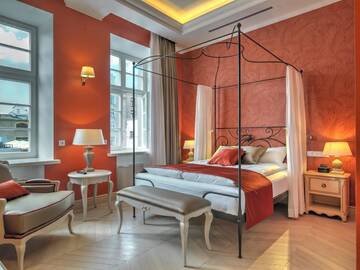 Фото номера Двухместный номер Делюкс с 1 кроватью Отель Relais Le Chevalier г. Рига 4