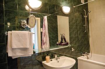 Фото номера Апартаменты с 2 спальнями Апартаменты City Inn Riga Apartment, Old Town, River view with parking г. Рига 12