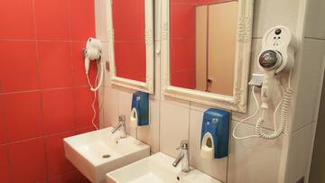 Фото Хостелы Martas Street Hostel г. Рига 3