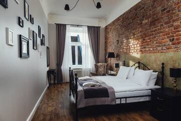 Фото номера Улучшенные апартаменты Апарт-отели Sherlock Art Hotel г. Рига 11