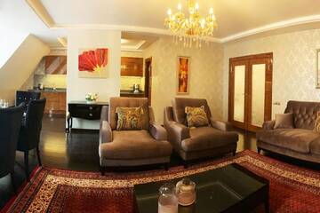 Фото номера Апартаменты с 2 спальнями Апартаменты Old Town Glamur г. Рига 11