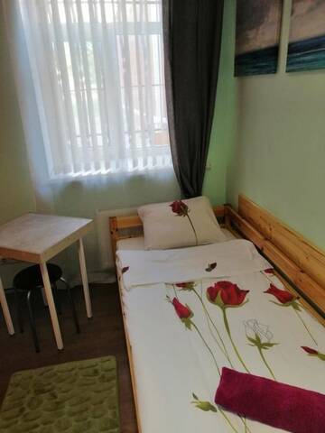 Фото номера Одноместный номер с общим душем и туалетом Хостелы Myhostel Maskavas 58b г. Рига 3