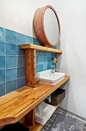 Фото номера Апартаменты-студио Апартаменты V63 - vintage industrial apartment г. Рига 22
