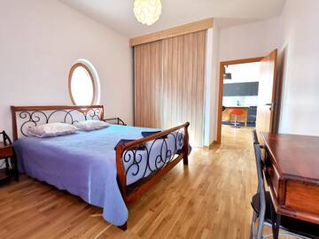 Фото номера Апартаменты с 2 спальнями Апартаменты Brivibas Center Apartments г. Рига 9