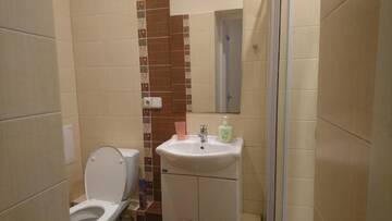 Фото номера Трехместный номер с общей ванной комнатой Гостевой дом Apartments Terbatas 6/8 г. Рига 42