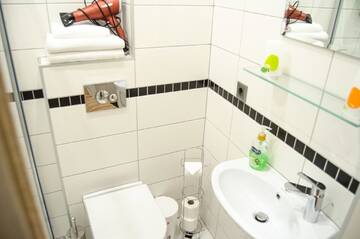 Фото Апартаменты City Inn Riga Apartment, Barons promenade with parking г. Рига 5