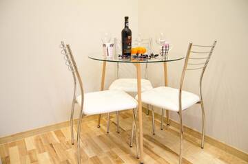Фото номера Апартаменты с 1 спальней Апартаменты City Inn Riga Apartment, Barons promenade with parking г. Рига 15
