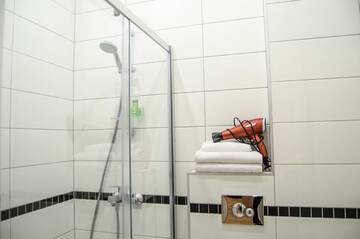 Фото номера Апартаменты с 1 спальней Апартаменты City Inn Riga Apartment, Barons promenade with parking г. Рига 19
