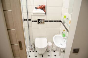 Фото номера Апартаменты с 1 спальней Апартаменты City Inn Riga Apartment, Barons promenade with parking г. Рига 30