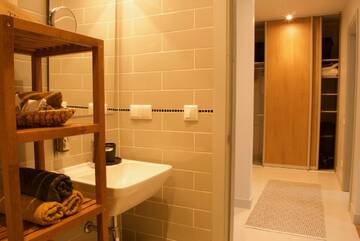 Фото номера Улучшенные апартаменты Апартаменты Riga A new designed cosy family apartment г. Рига 34