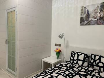 Фото номера Номер с кроватью размера «queen-size» Мини-отель Smart Inn г. Рига 4