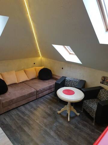 Фото номера Роскошный четырехместный номер Апарт-отели SuperB Luxury Riga with Free Parking г. Рига 4