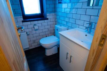 Фото номера Люкс с 1 спальней Апарт-отели SuperB Luxury Riga with Free Parking г. Рига 4