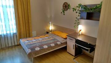 Фото Гостевой дом Quiet and cozy rooms in the center near the Old Town г. Рига 2