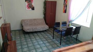 Фото номера Четырехместный номер с общей ванной комнатой Гостевой дом Quiet and cozy rooms in the center near the Old Town г. Рига 12