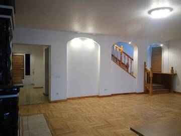 Фото номера Дом с 5 спальнями Комплексы для отдыха с коттеджами/бунгало Riga house. г. Рига 45