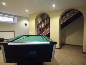 Фото номера Дом с 5 спальнями Комплексы для отдыха с коттеджами/бунгало Riga house. г. Рига 11