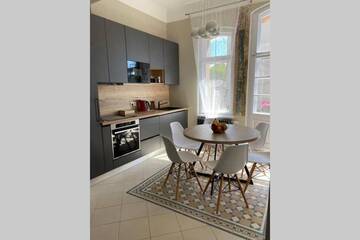 Фото номера Апартаменты с 2 спальнями Апартаменты Modern apartment in historical building г. Рига 16