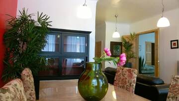 Фото Апартаменты Home Sweet Home г. Рига 1