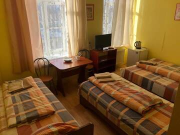 Фото номера Трехместный номер Отель Hotel Sabina г. Рига 3