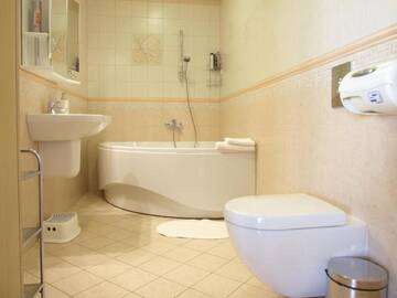 Фото номера Апартаменты с 2 спальнями Апартаменты Sunlit Loft Apartment Riga г. Рига 50