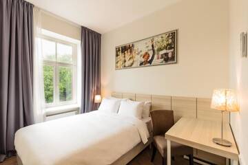 Фото номера Уютный номер с кроватью размера &quot;queen-size&quot; Отель Radisson Hotel Old Town Riga г. Рига 8