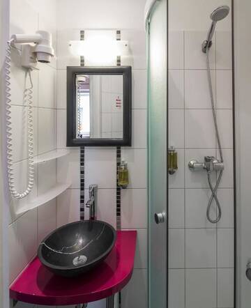 Фото номера Двухместный номер с 1 кроватью Отель Dodo Hotel г. Рига 14