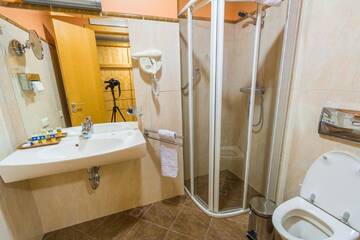 Фото номера Классический одноместный номер Отель Royal Square Hotel &amp; Suites г. Рига 3