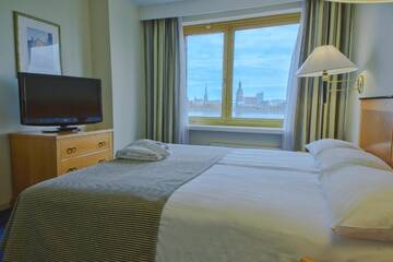 Фото номера Номер «Премиум» с видом на реку и Старый город Отель Radisson Blu Daugava Hotel, Riga г. Рига 7