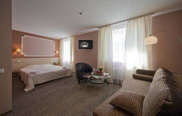 Фото номера Полулюкс Отель Hotel BEST with FREE PARKING г. Рига 2