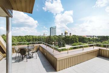 Фото номера Президентский люкс с террасой Отель Radisson Blu Ridzene Hotel, Riga г. Рига 4