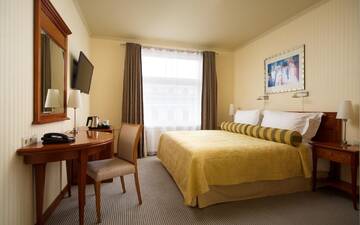 Фото номера Президентский люкс с террасой Отель Radisson Blu Ridzene Hotel, Riga г. Рига 7