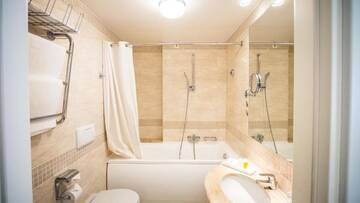 Фото номера Улучшенный двухместный номер с 1 кроватью Отель Hestia Riga Hotel Jugend г. Рига 6