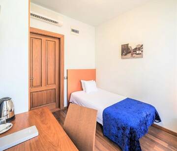 Фото номера Стандартный одноместный номер Отель Rixwell Terrace Design Hotel with FREE Parking г. Рига 2