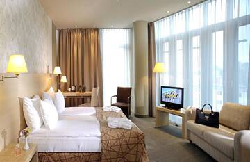 Фото Отель Rixwell Elefant Hotel with FREE Parking г. Рига 3